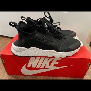 Nike Air Huarache sneakers